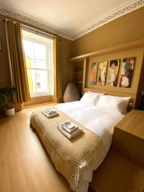 Wee Grandeur Edinburgh Apartement
